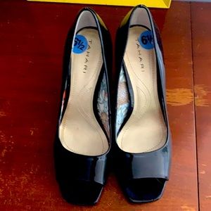 Beautiful Tahari open-toed pumps, black, size 6.5